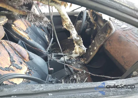 2015 Volvo Xc60 T5 z USA, uszkodzony, nr VIN YV440MDJ5F2681052